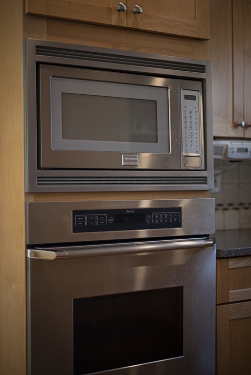 6 Charlotte Road Marblehead, MA 01945 - Photo 17 of 38