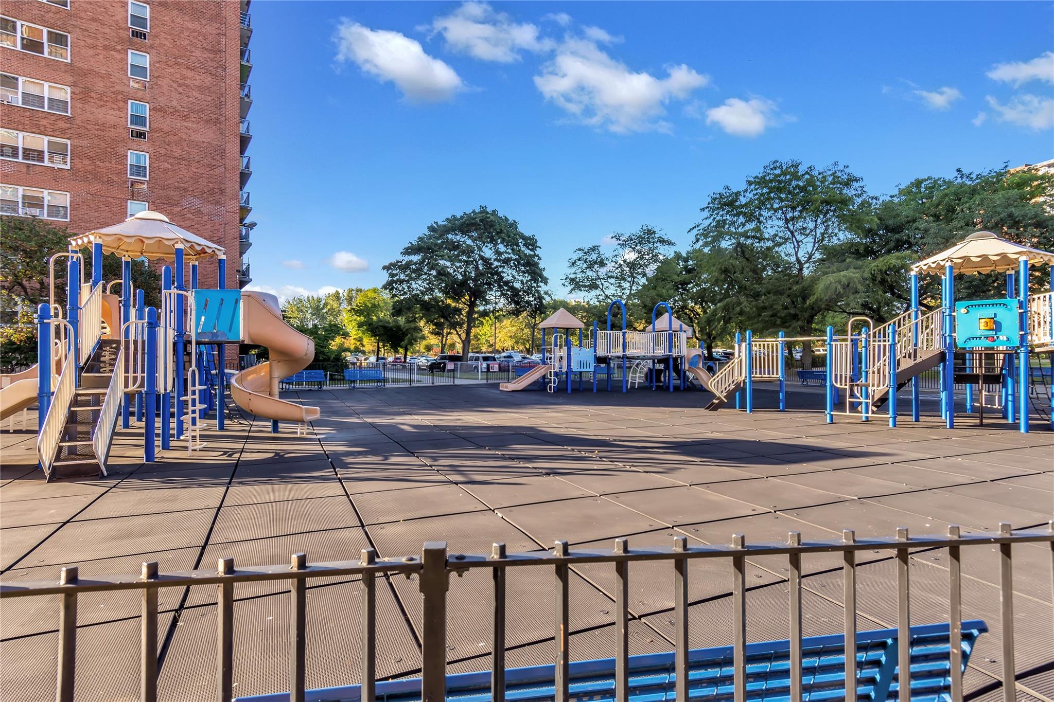 825 Morrison Avenue, Unit 6F Bronx, NY 10473 - Photo 11 of 12 View of communal playground