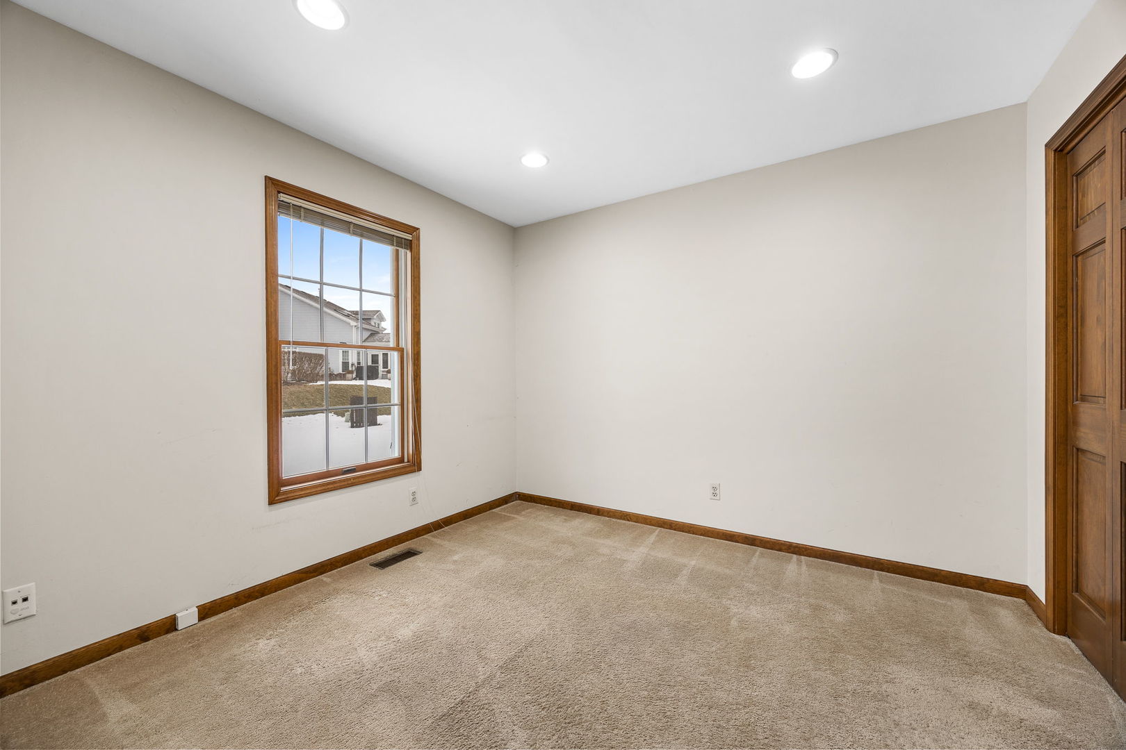 1810 Huntington Road St. Charles, IL 60174 - Photo 18 of 38