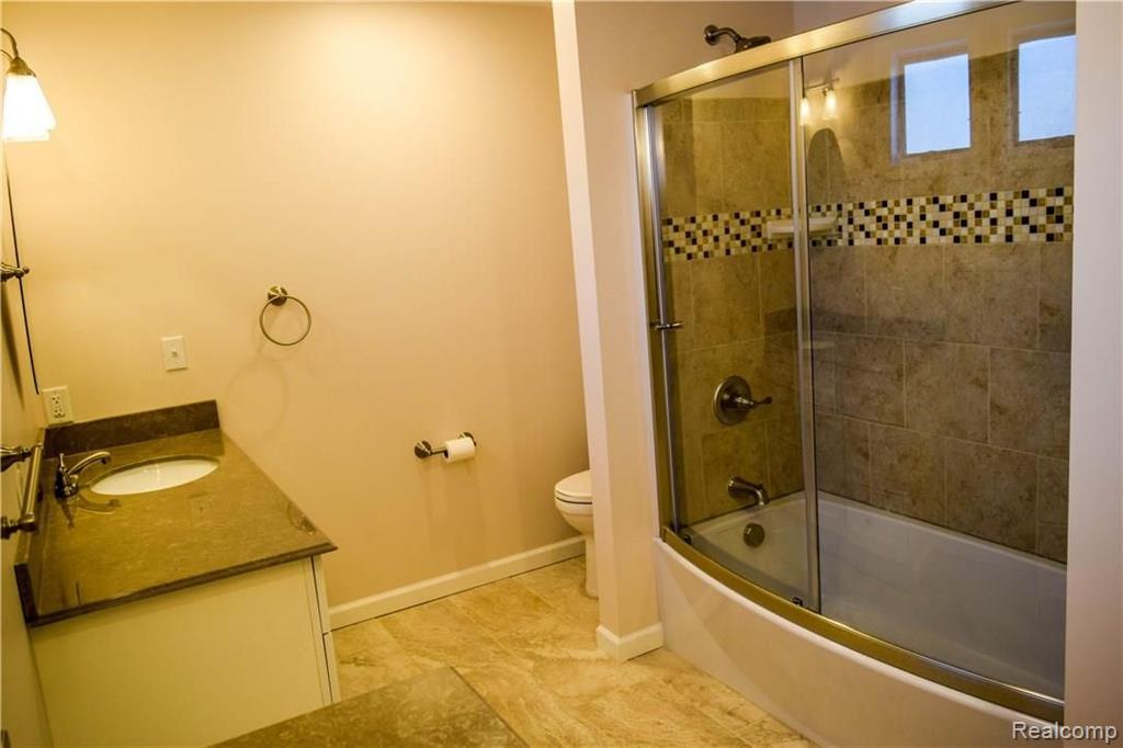 46795 Denton Road Belleville, MI 48111 - Photo 27 of 40