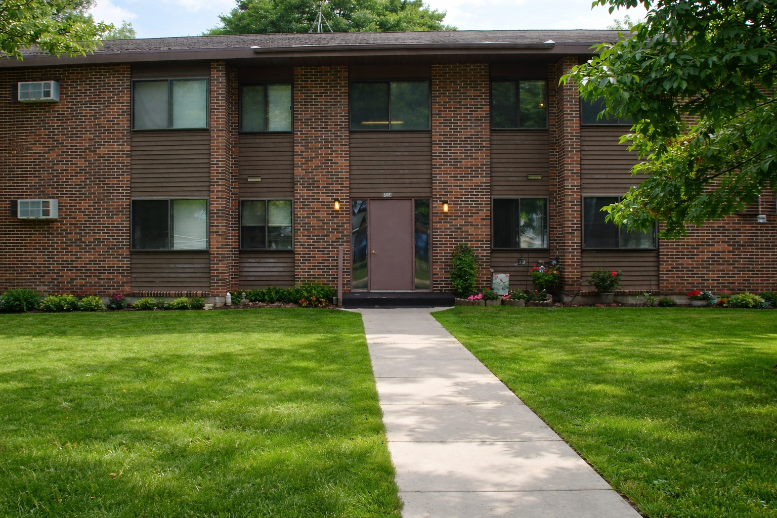 761 South 9th Street, Unit 2 Bird Island, MN 55310 - Photo 9 of 10
