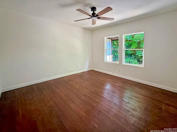 $2,500 | 419 West Huisache Avenue, San Antonio, TX 78212