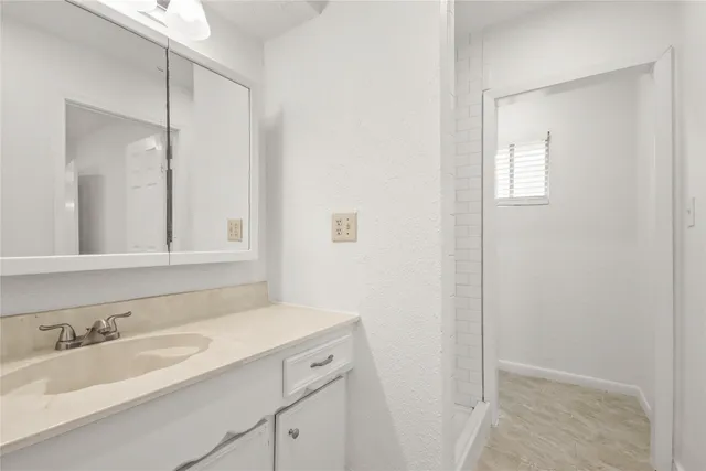 $1,750 | 111 Montrose Circle, Conroe, TX 77301