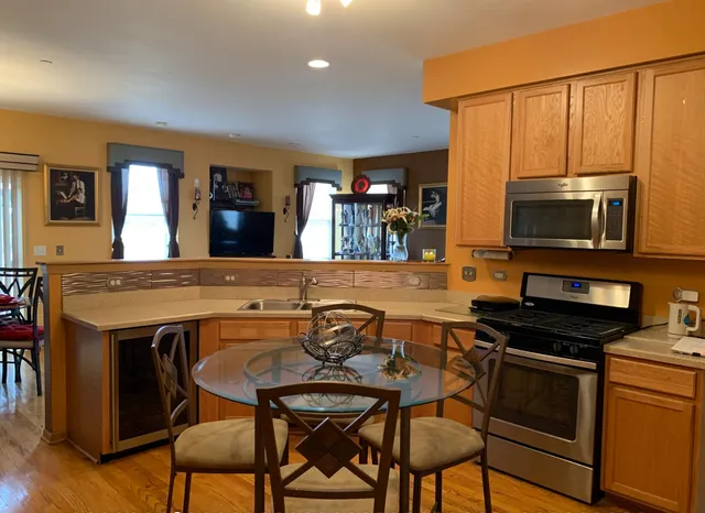 $269,000 | 21211 Gray Hawk Drive, Matteson, IL 60443