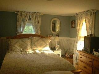 13332 Briar Hill Road Carleton, MI 48117 - Photo 7 of 15 738449-6.JPG