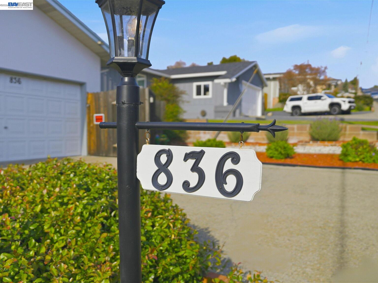 836 Hawthorne Drive Rodeo, CA 94572 - Photo 7 of 39