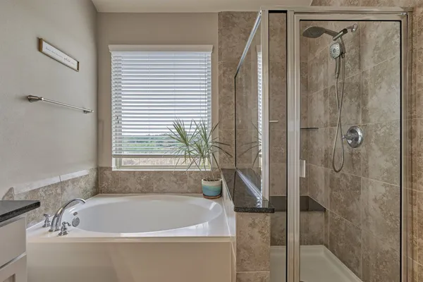 $2,200 | 207 Biltmore Loop, Montgomery, TX 77316