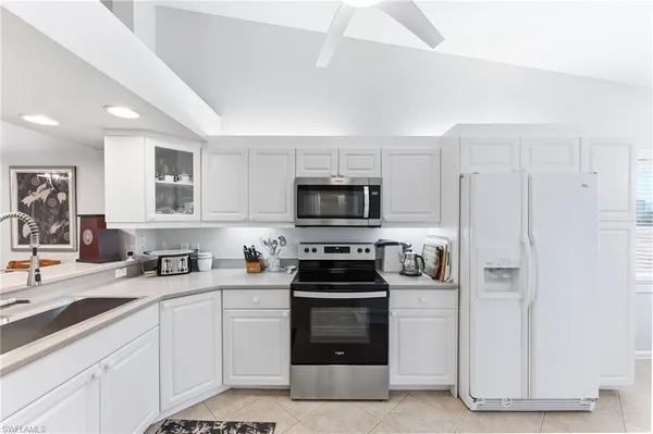 $399,000 | 6840 Beach Resort Drive, Unit 16, Naples, FL 34114