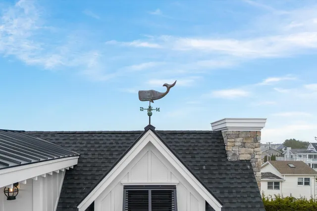 a picture of city view