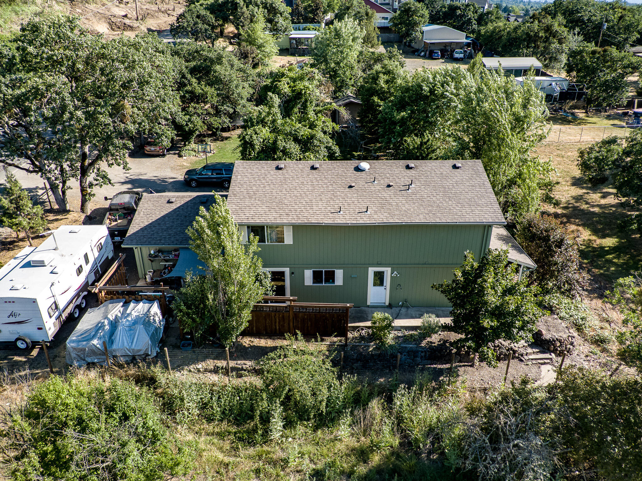 2615 North Foothill Road Medford, OR 97504 - Photo 33 of 34 MAX_0182-HDR