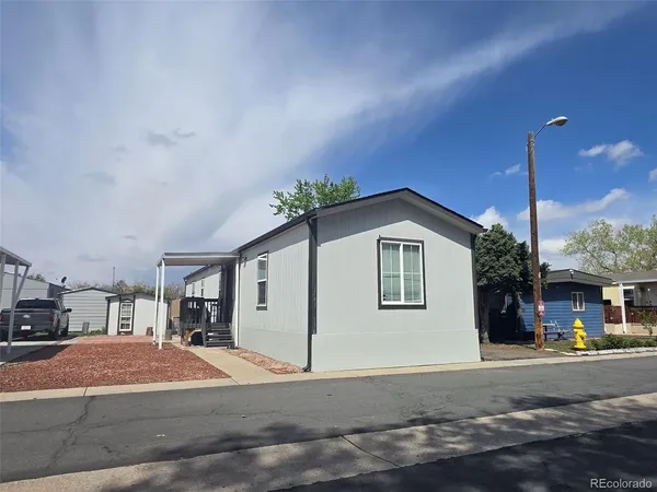 $118,500 | 1743 Pagosa Way, Aurora, CO 80011