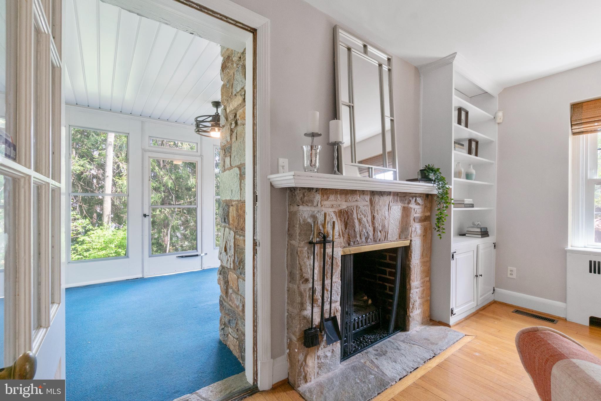 2110 South Road Baltimore, MD 21209 - Photo 17 of 43 Stone FP ( electric) accents LR area