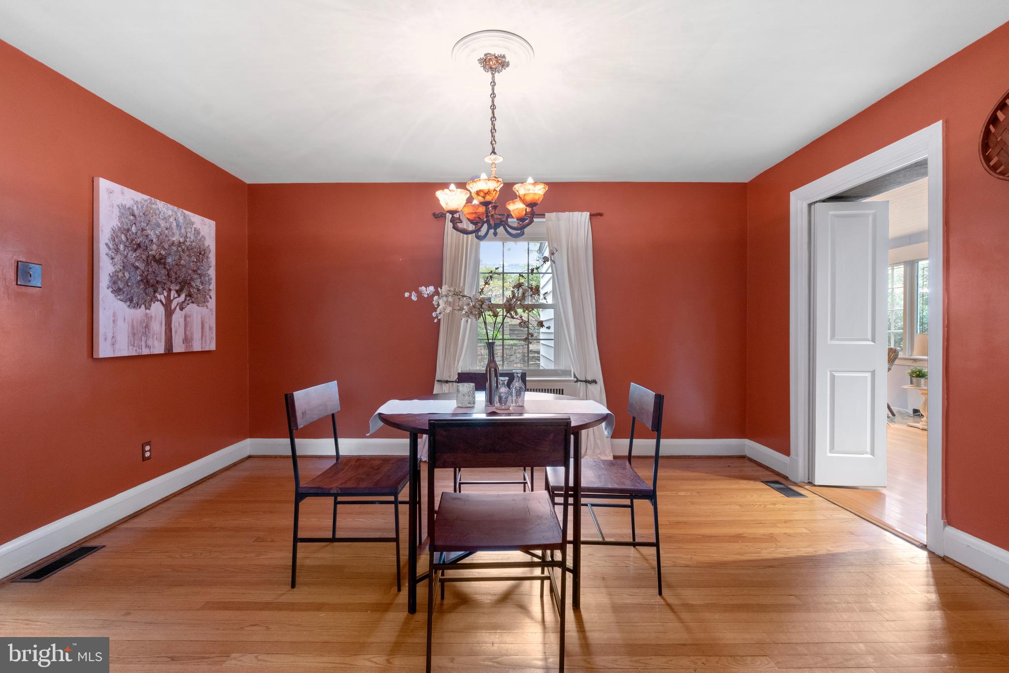 2110 South Road Baltimore, MD 21209 - Photo 21 of 43 DR offers lots of space for hutch & more