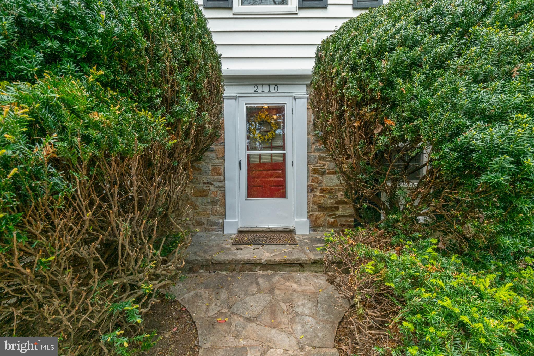 2110 South Road Baltimore, MD 21209 - Photo 10 of 43 Front door welcomes you