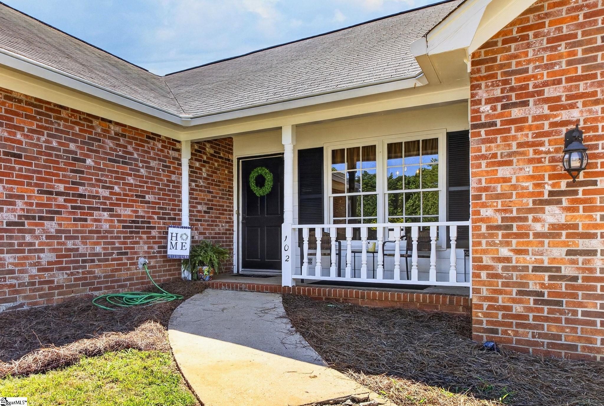 102 Ambergate Court Greer, SC 29650 - Photo 4 of 39