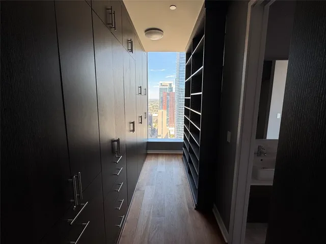 a view of walk in closet