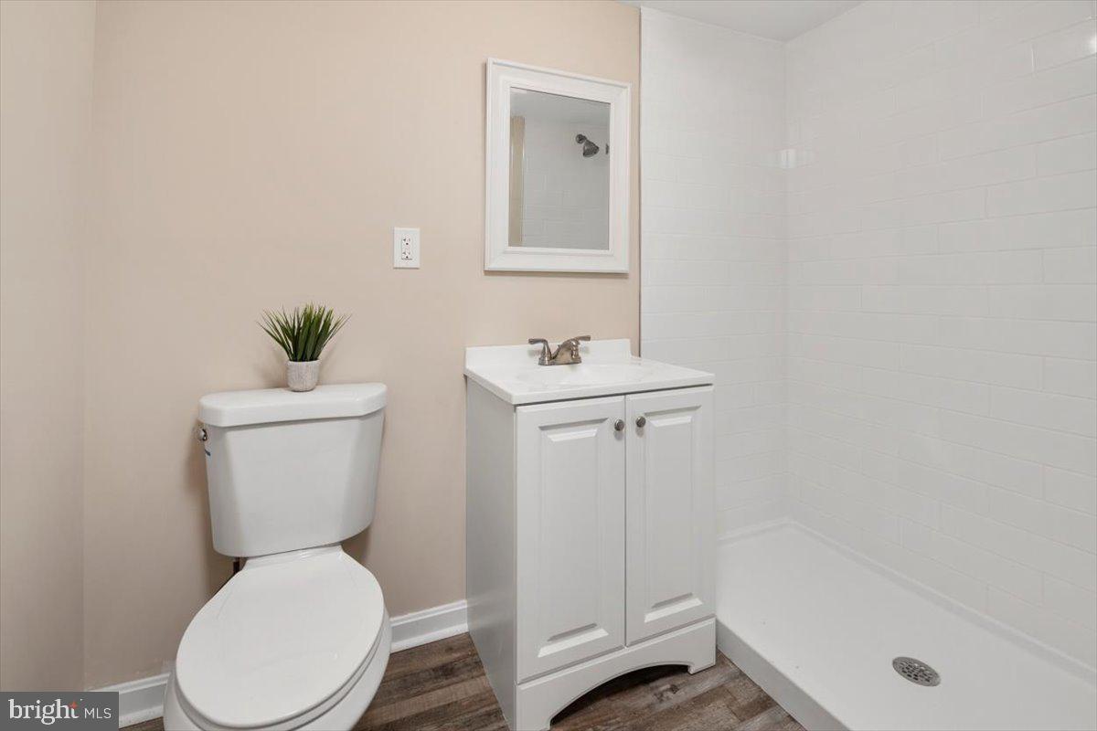 5403 Park Road Brooklyn, MD 21225 - Photo 22 of 32 Lower Level Full Bath