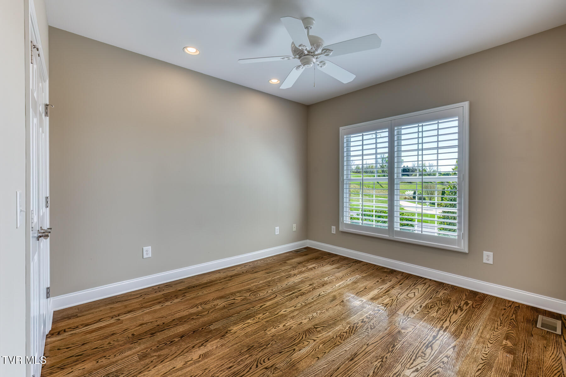 17 Cypress Ridge Court Jonesborough, TN 37659 - Photo 39 of 97 17 Cypress Ridge Ct-44