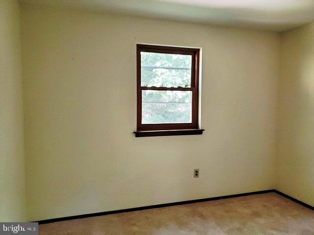 32 Mill Road Shamong, NJ 08088 - Photo 4 of 26