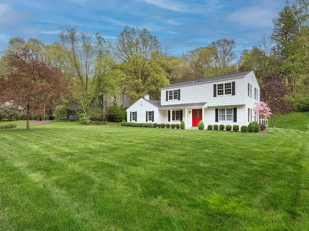 110 Walnut Ridge Drive Pittsburgh, PA 15238 - Photo 2 of 31 Gallery Image 2