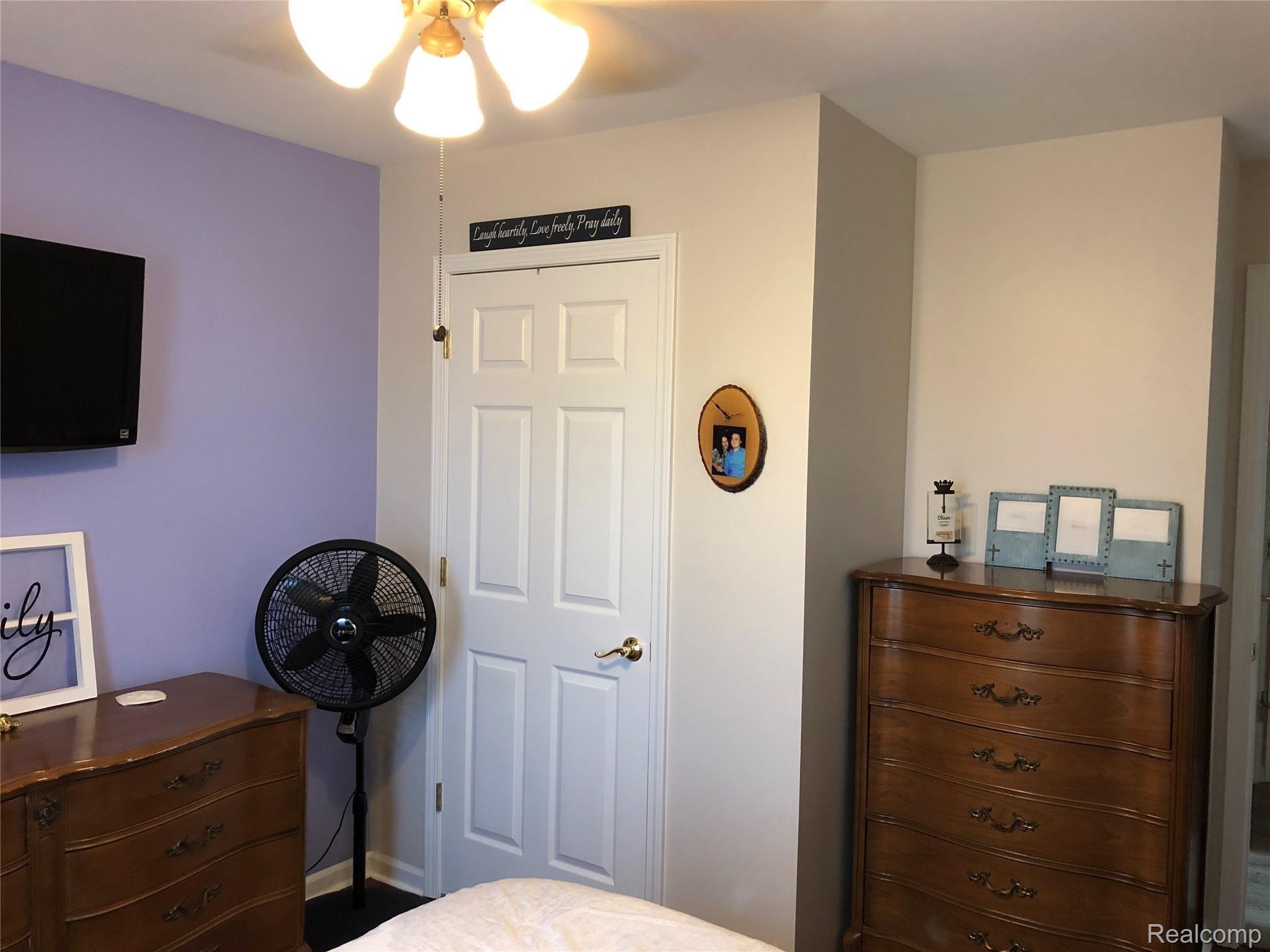 5312 North Webster Road Flint, MI 48504 - Photo 22 of 66 Oml+HvNBQdSy0GUtoRye1Q.jpg