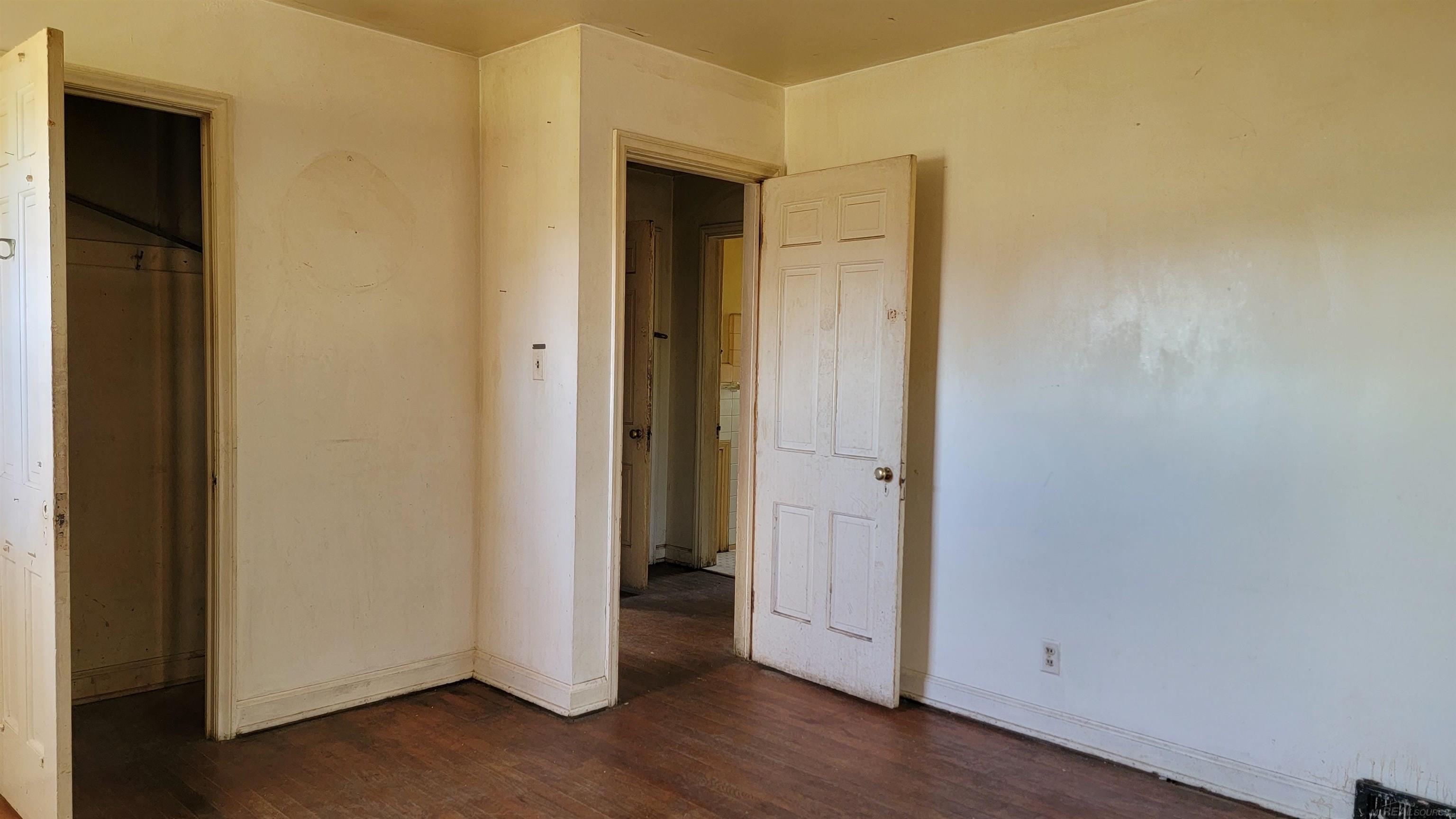 10065 Balfour Road Detroit, MI 48224 - Photo 8 of 20 50126616-7.JPG