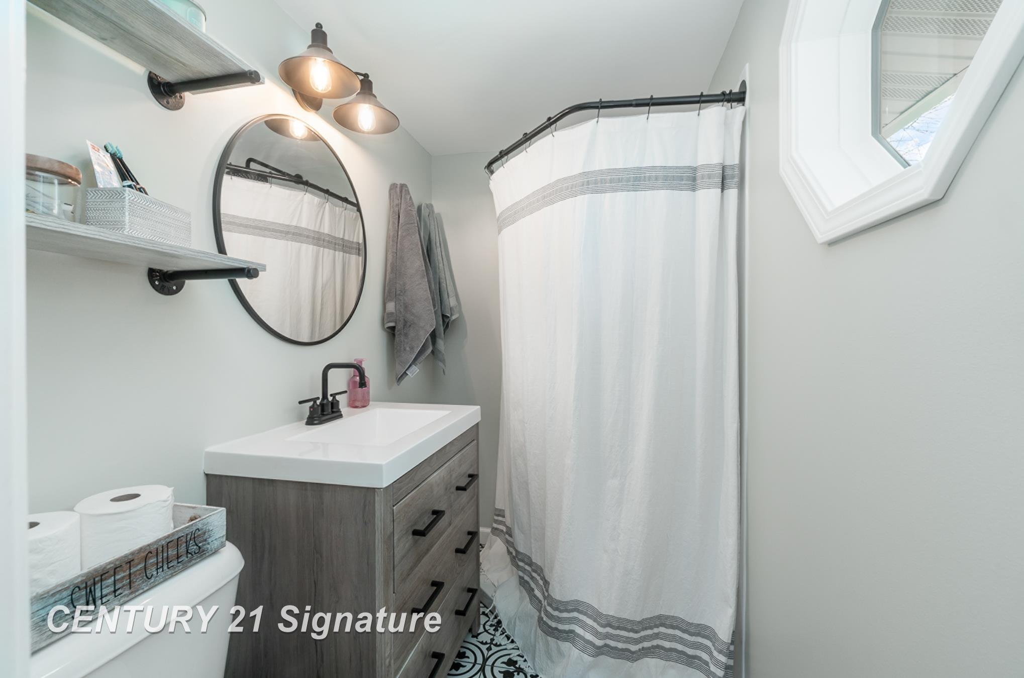 1746 North River Road Saginaw, MI 48609 - Photo 14 of 25 Gallery Image 14