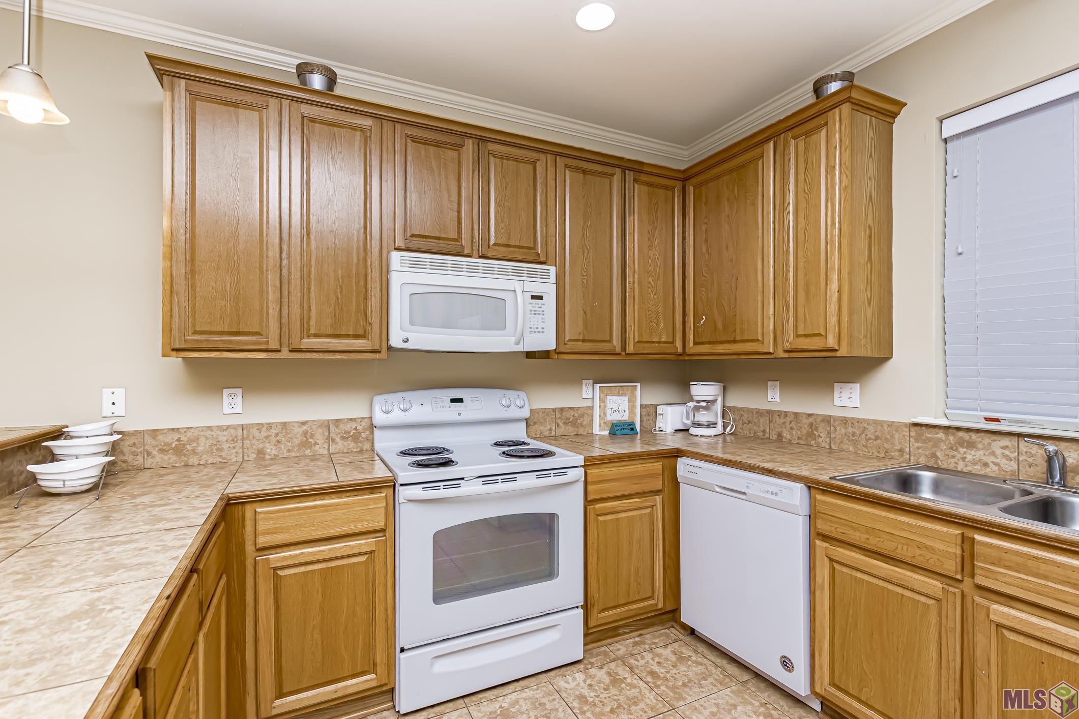 2405 Brightside Drive, Unit 65 Baton Rouge, LA 70820 - Photo 3 of 14 Gallery Image 3