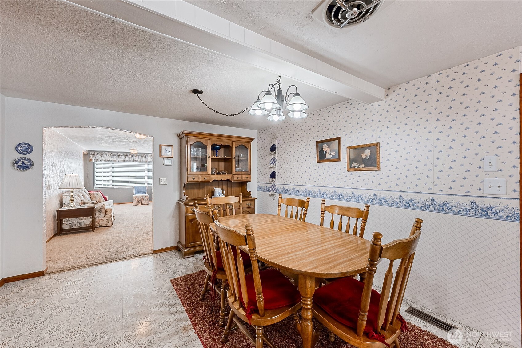 677 Silverbrook Road Randle, WA 98377 - Photo 8 of 36 Gallery Image 8