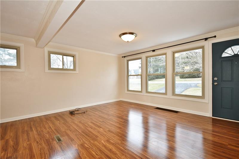 277 Ewings Mill Road Coraopolis, PA 15108 - Photo 8 of 24 Gallery Image 8