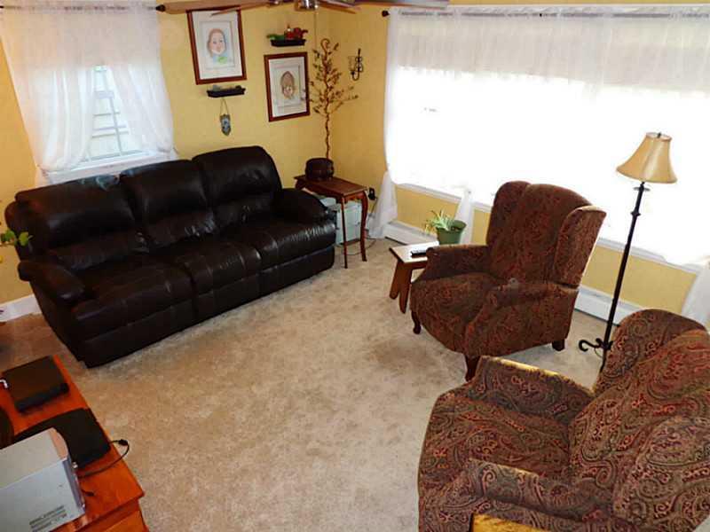 13 Gromble Way Windham, ME 04062 - Photo 9 of 18 Living Room.