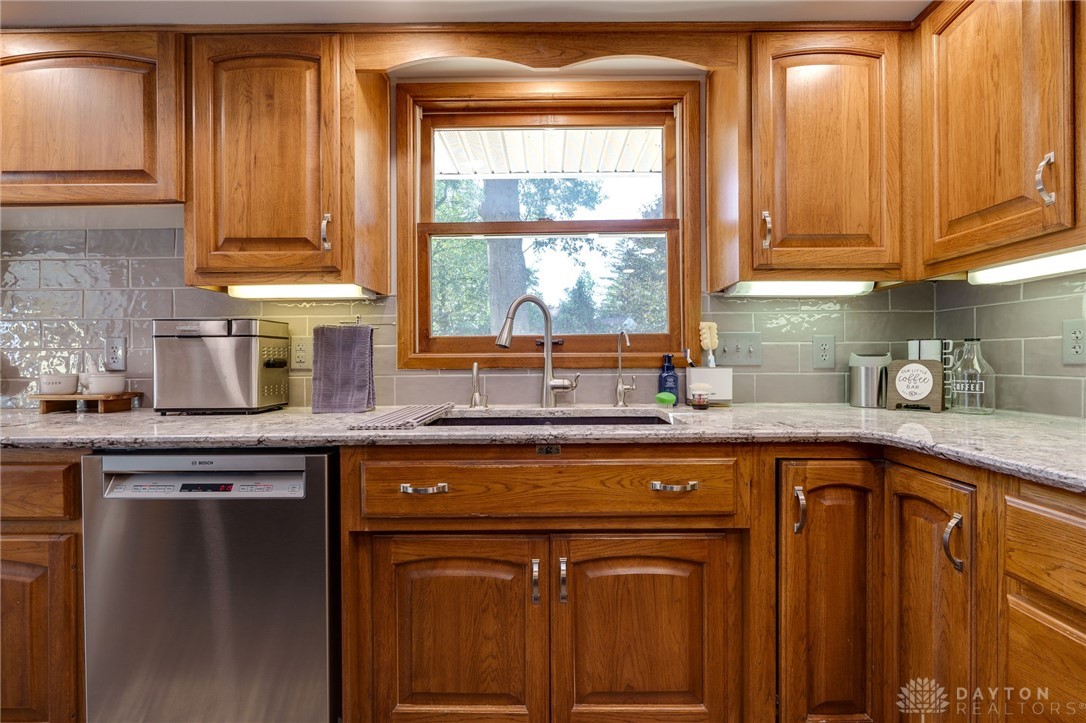 3873 Ridgeway Road Kettering, OH 45429 - Photo 35 of 96 Gallery Image 35