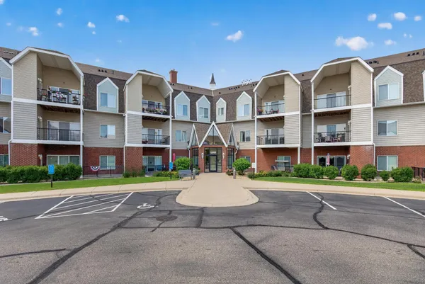 $290,000 | 13665 Carrach Avenue, Unit 168, Rosemount, MN 55068
