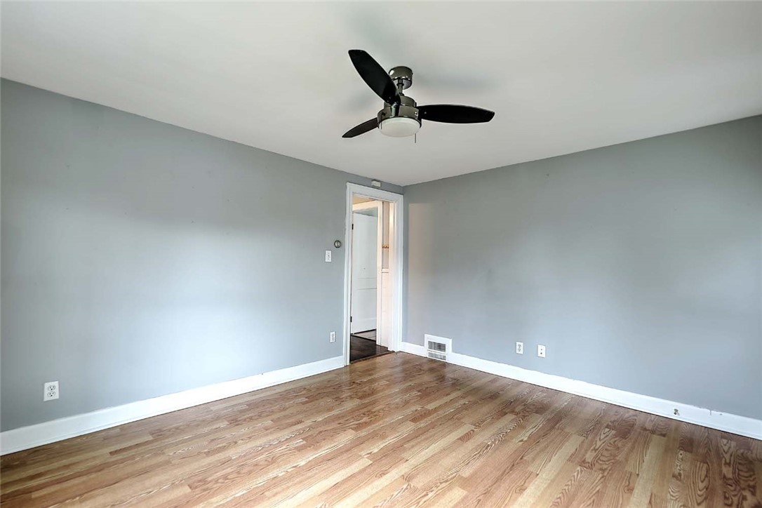 264 Phillips Street Woonsocket, RI 02895 - Photo 8 of 34