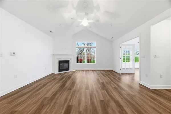 $498,000 | 400 Spring Valley Drive, Zelienople, PA 16063