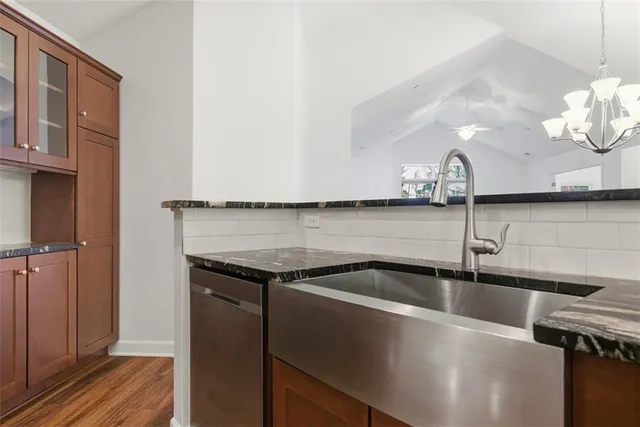 a close view of sink and tap