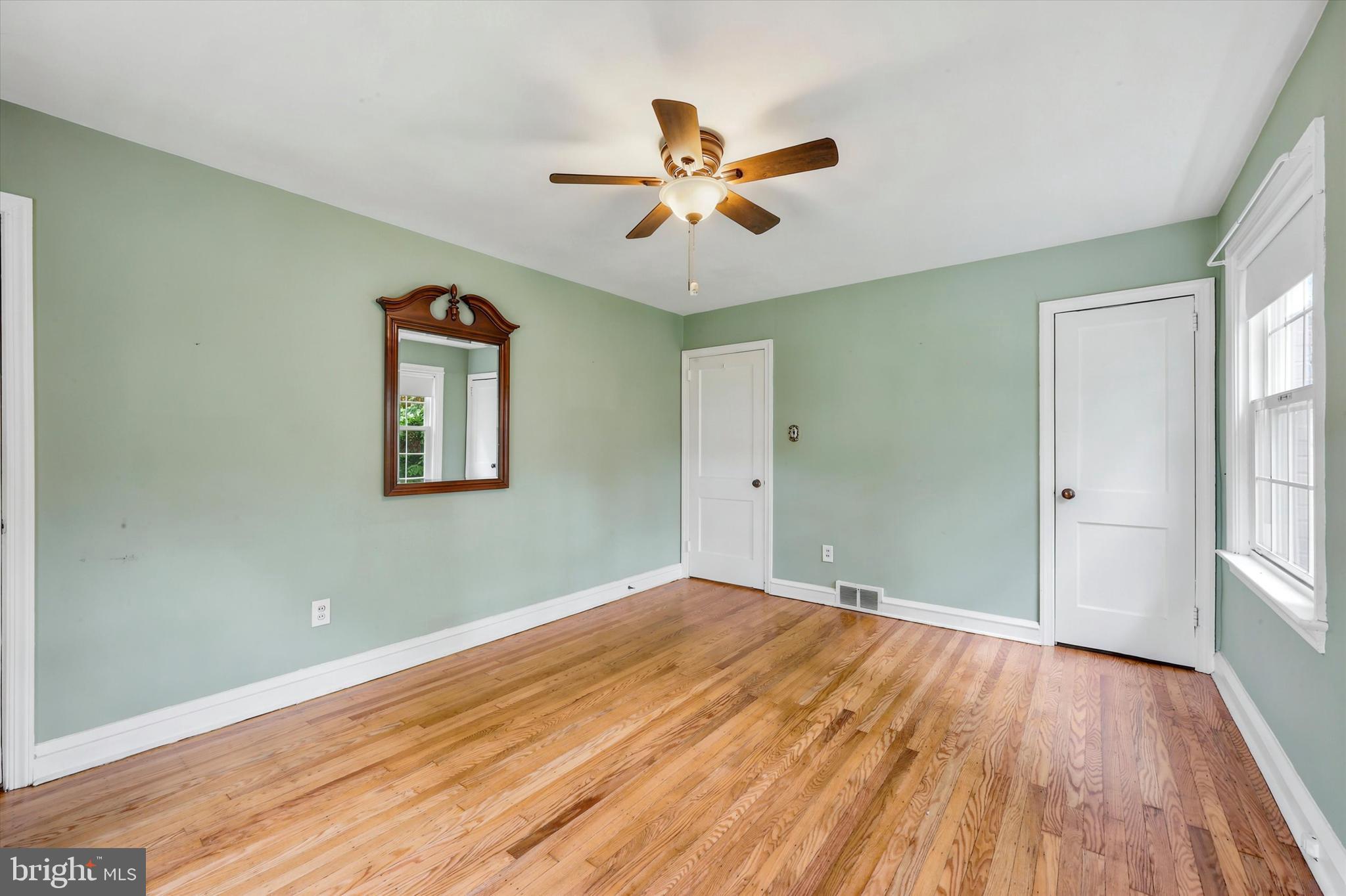 308 Henry Lane Wallingford, PA 19086 - Photo 14 of 36 Master bed main floor