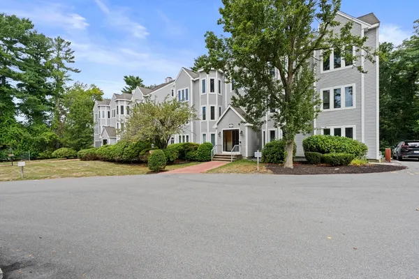 $499,900 | 72 Kim Terrace, Unit C, Stoughton, MA 02072