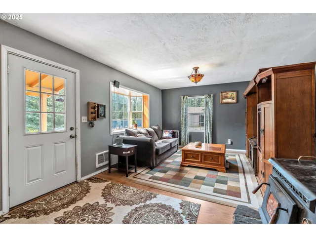 $769,000 | 31431 Fairview Road, Rainier, OR 97048