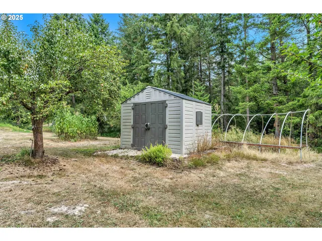 $769,000 | 31431 Fairview Road, Rainier, OR 97048