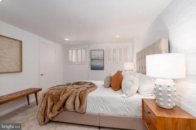 $3,800 | 1683 35th Street Northwest, Unit B, Washington, DC 20007