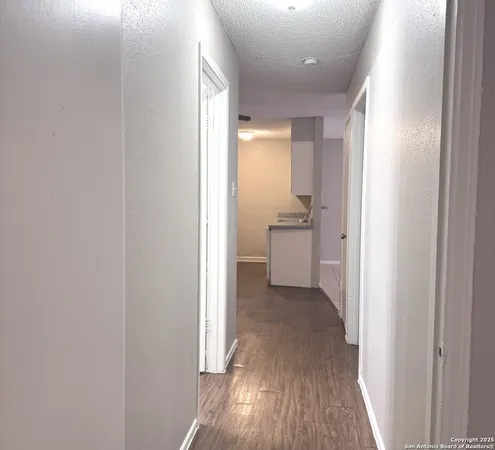 $795 | 2018 Anchor Drive, Unit B, San Antonio, TX 78213