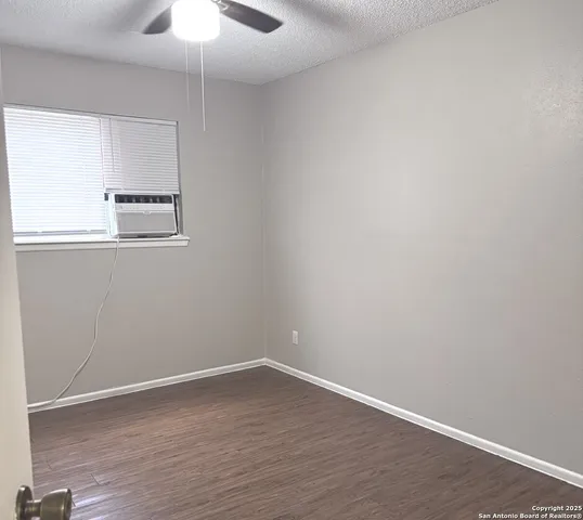 $815 | 2018 Anchor Drive, Unit B, San Antonio, TX 78213