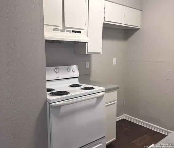 $815 | 2018 Anchor Drive, Unit B, San Antonio, TX 78213