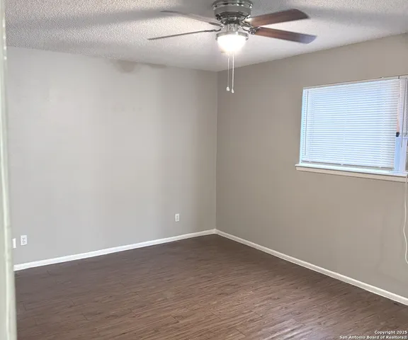 $815 | 2018 Anchor Drive, Unit B, San Antonio, TX 78213