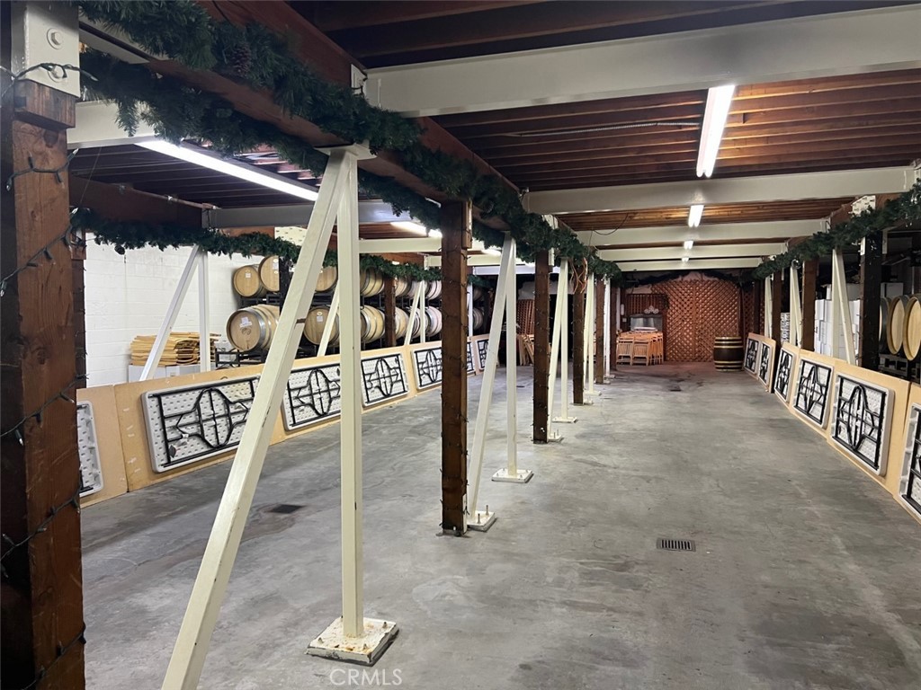 41220 Calle Contento Temecula, CA 92592 - Photo 25 of 30 a view of a room with gym equipment