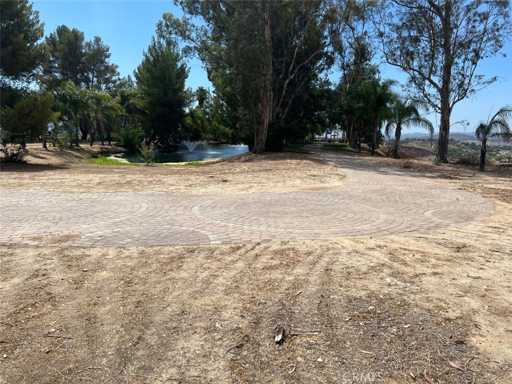 41220 Calle Contento Temecula, CA 92592 - Photo 27 of 30 a view of yard with trees