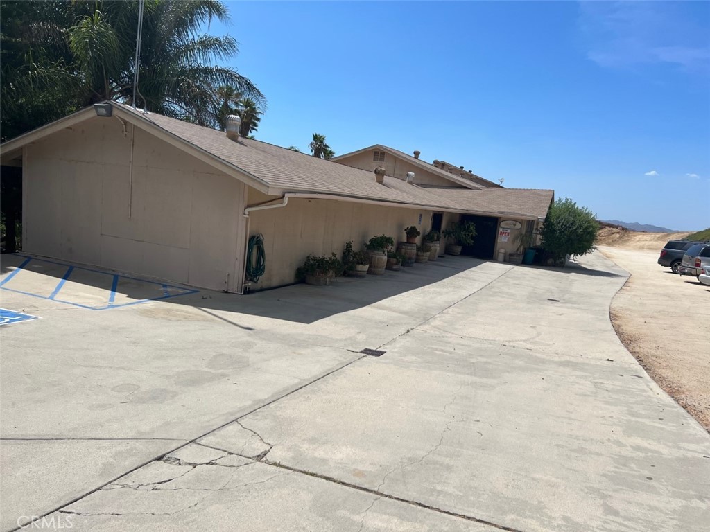 41220 Calle Contento Temecula, CA 92592 - Photo 9 of 30 a view of a white house