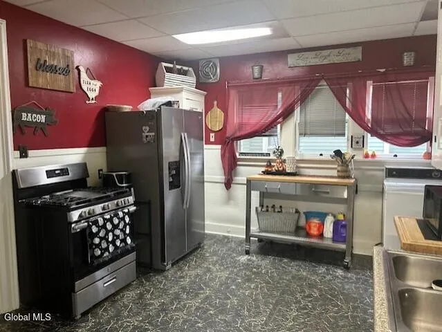 $159,900 | 104 Prospect Avenue, Gloversville, NY 12078