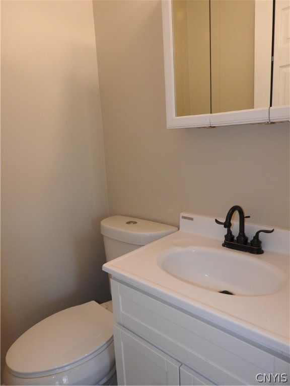 8049 Trina Circle Clay, NY 13041 - Photo 10 of 17